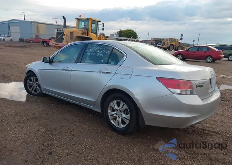 2008 Honda Accord Lxp z USA, uszkodzony, nr VIN JHMCP26448C013857